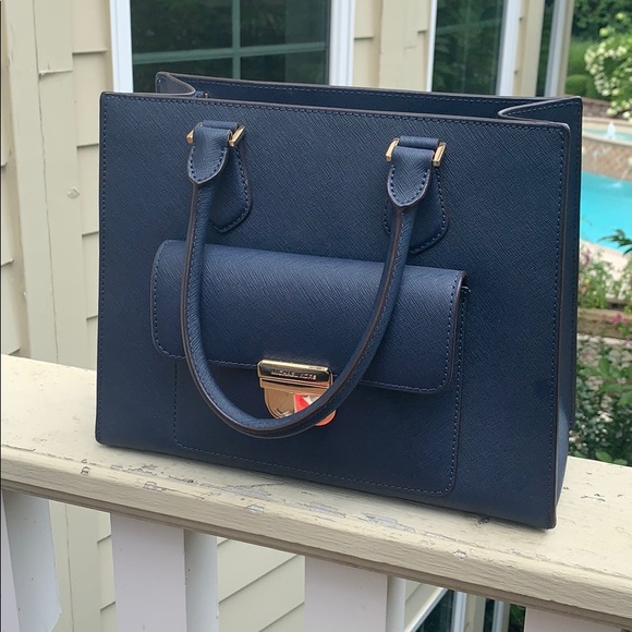 Navy blue Micheal Kors Handbag - Picture 5 of 5